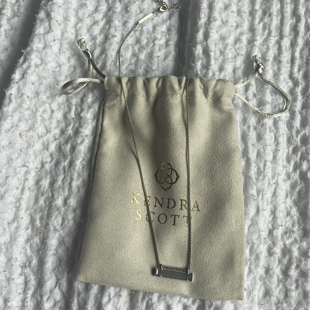 Kendra Scott Necklace